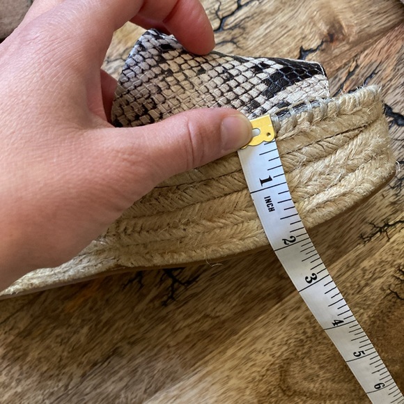 Marc Fisher Espadrilles 8 - Picture 9 of 10